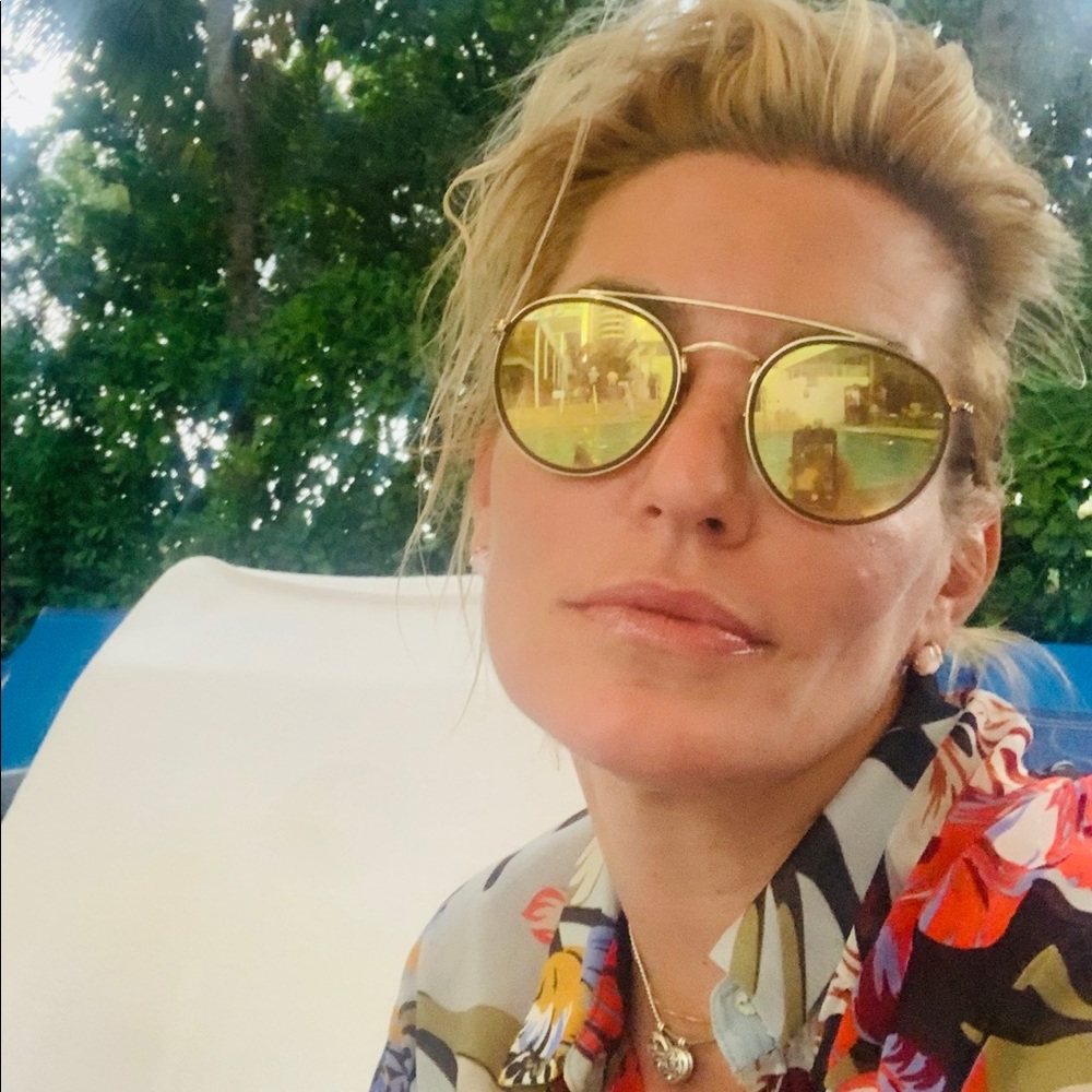 Meet your Posher, Sasha